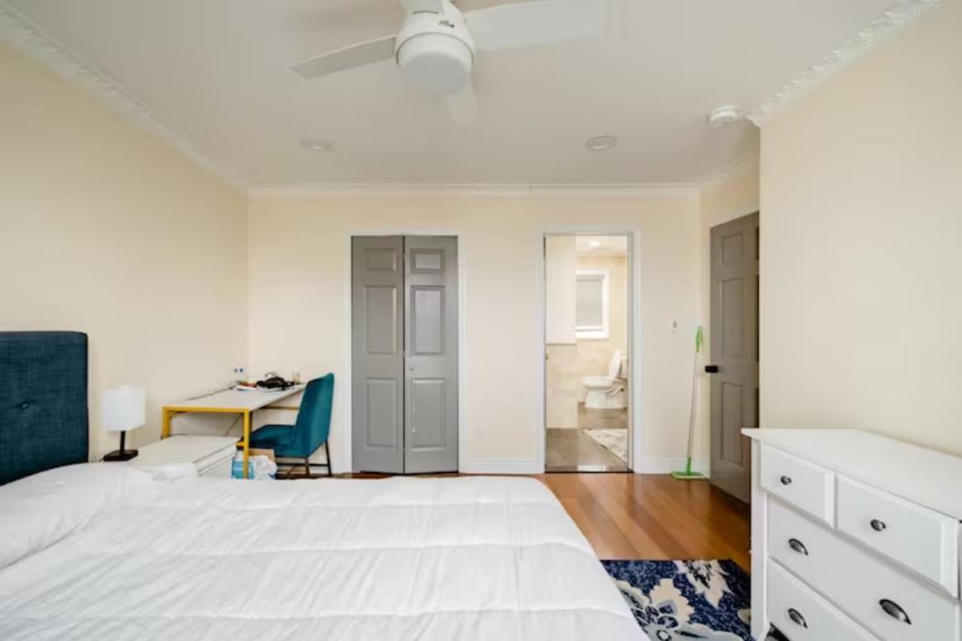 Luxury Hotel-Style Room In Queens, New York Kültér fotó